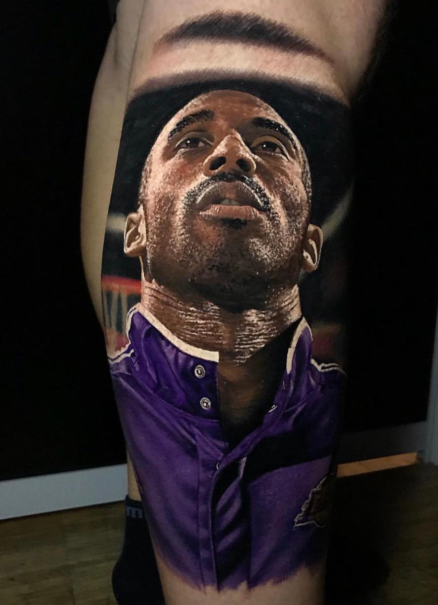 It doesn't take much of a blurred element to contrast fine detail. Note how Steve used a small amount of simple blurred background to push the fine details of Kobe Bryant's face into the foreground.