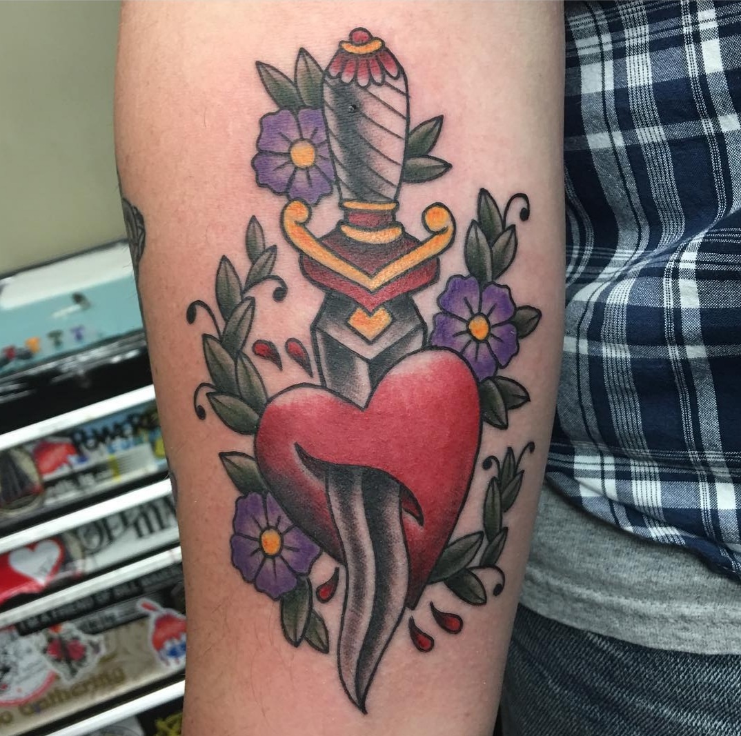 American Traditional Tattoos TattooNOW