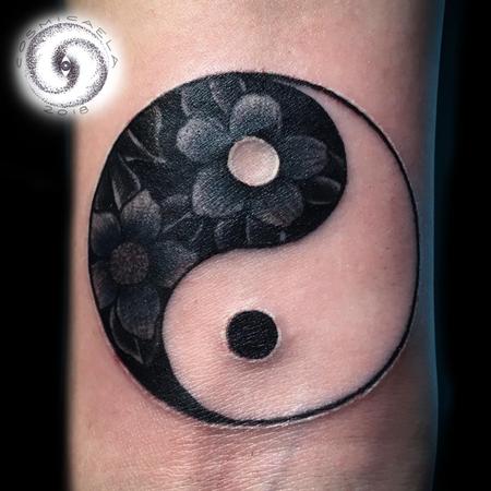 Micaela Lydon - Floral Ying Yang 