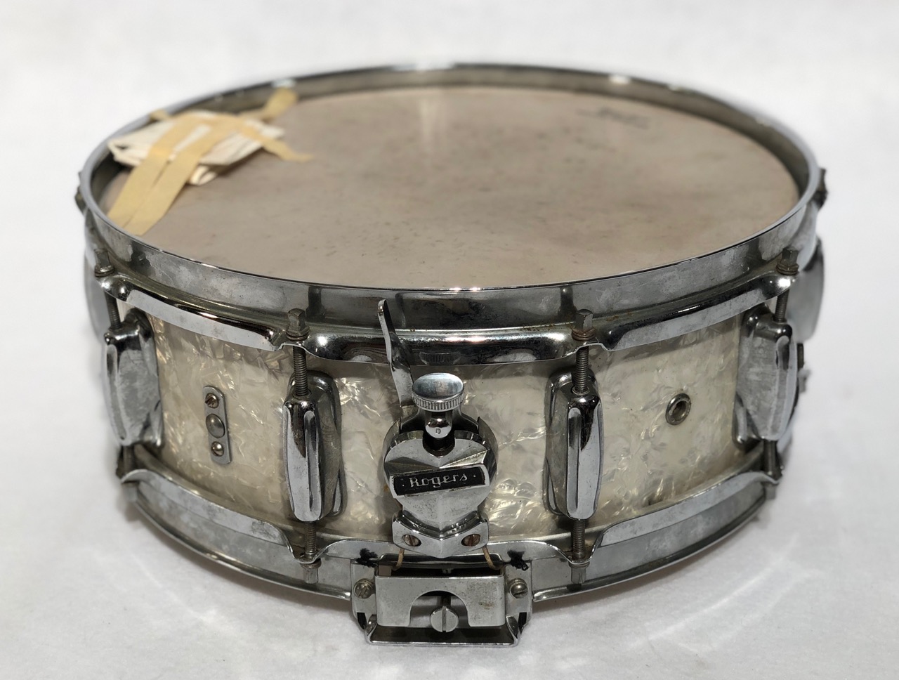 Gene Krupa's snare drum, Gene Krupa's Rogers Dyna-Sonic snare drum, Rogers drums, Slingerland drums, vintage drums, jazz collectibles