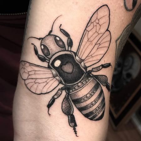 Tattoos - BLACK AND GREY BEEJEWELED BEE - 132338