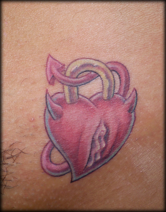 Heart Lock Vag  3 inches 1 Hour by Eddie Loven TattooNOW