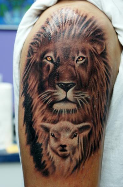 Gido - Lion and Lamb Tattoo
