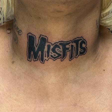 Tattoos - The Misfits want your throat - 145269