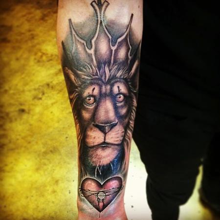 Tattoos - Lion with crown - 78339
