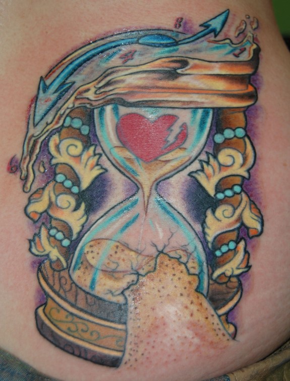 Hourglass Tattoos  35 Unique And Classic Tattoos Designs Meanings