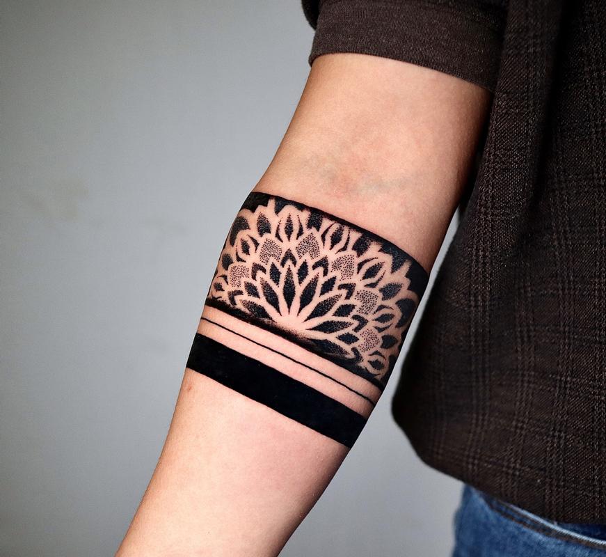 Forearm Band Tattoo by Kuro Pattern | Kihwan Kim : TattooNOW