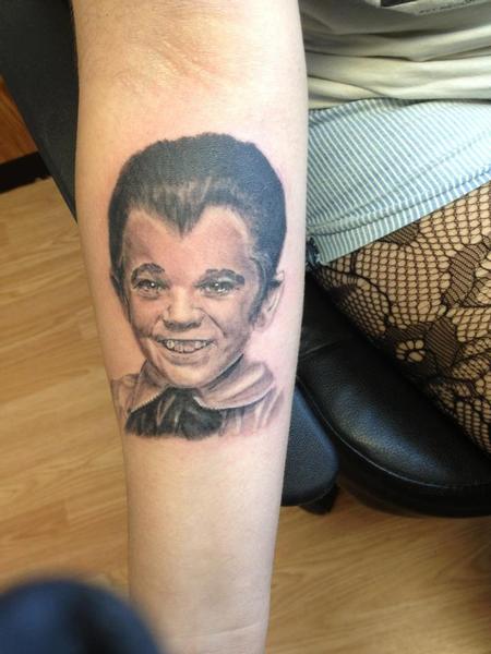 Cesar Perez Tattoos - Eddy monster balck and gray portrait
