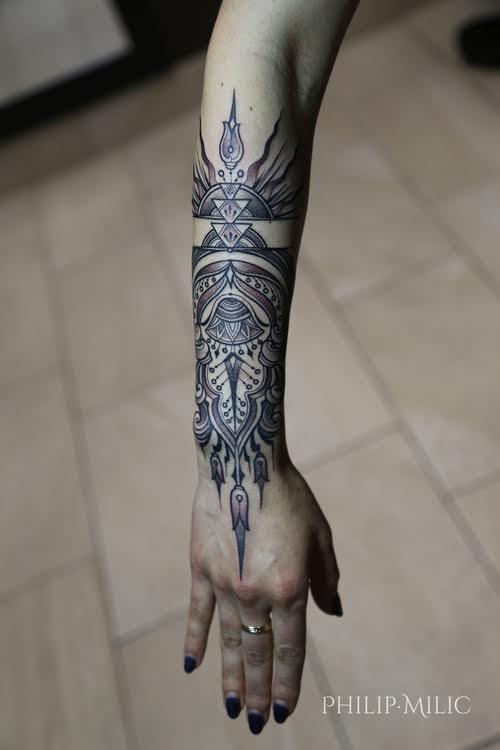 Ornamental Blackwork by Philip Milic: TattooNOW
