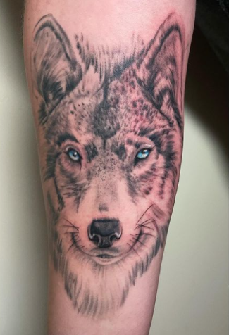 Justin Hammontree Wolf by Justin Hammontree: TattooNOW