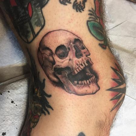 Shawn Barber - Skull Knee
