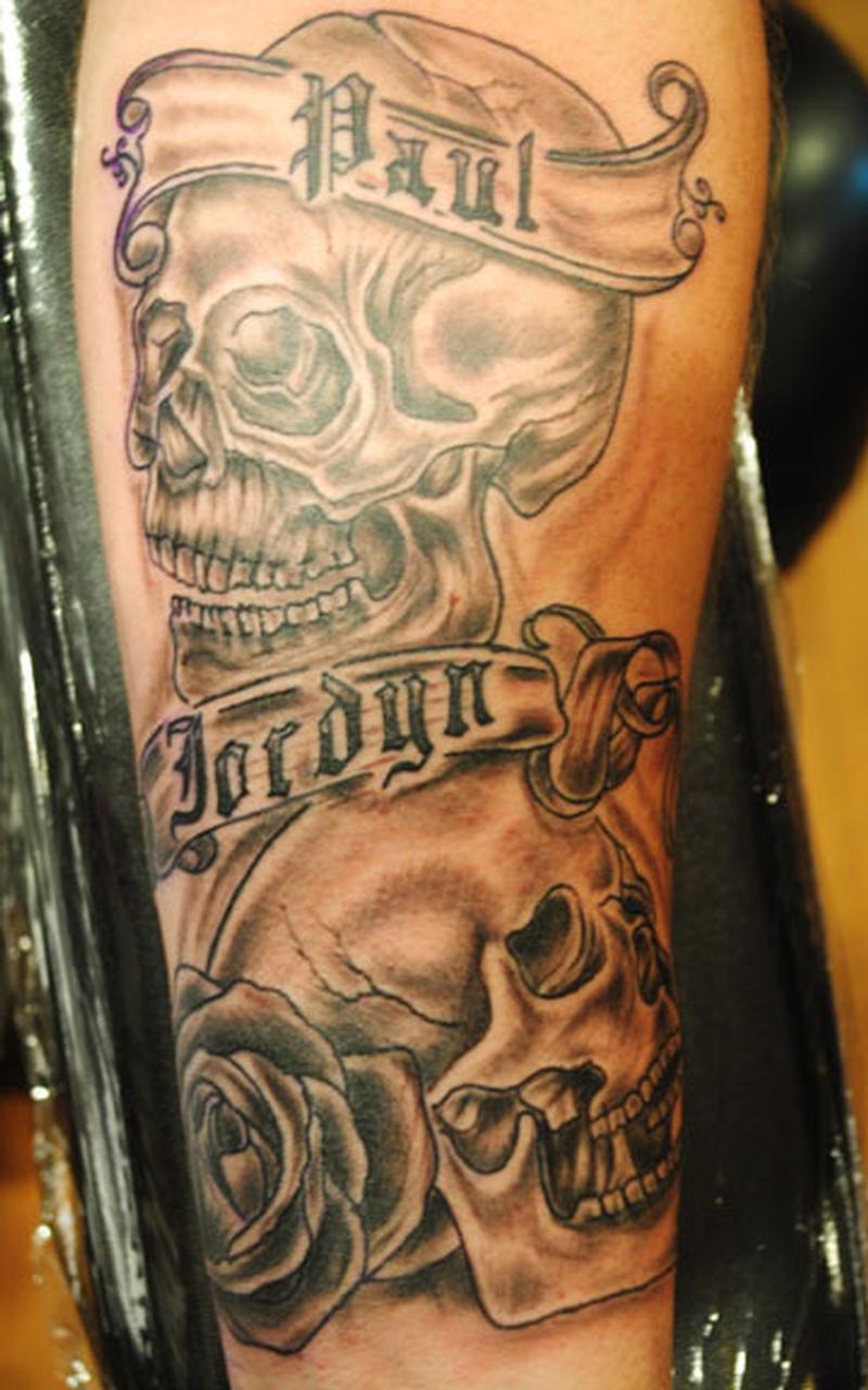 Skulls with rose and names by Aran Campas: TattooNOW Skulls with rose and names by Aran Campas: TattooNOW