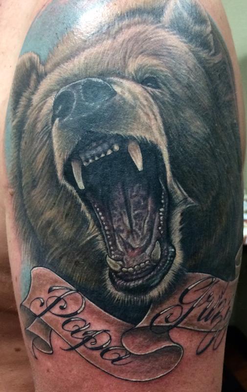 Grizzly bear by Edward Lott: TattooNOW