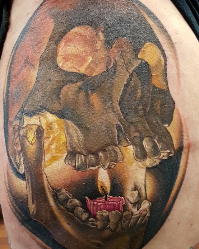 Skull and candle by Edward Lott: TattooNOW