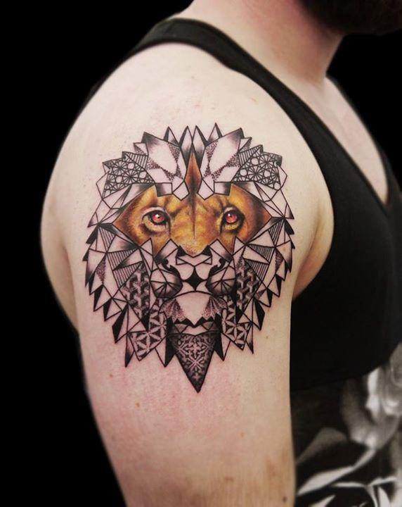 Most graceful lion tattoo design: king of the society - 1984 Studio