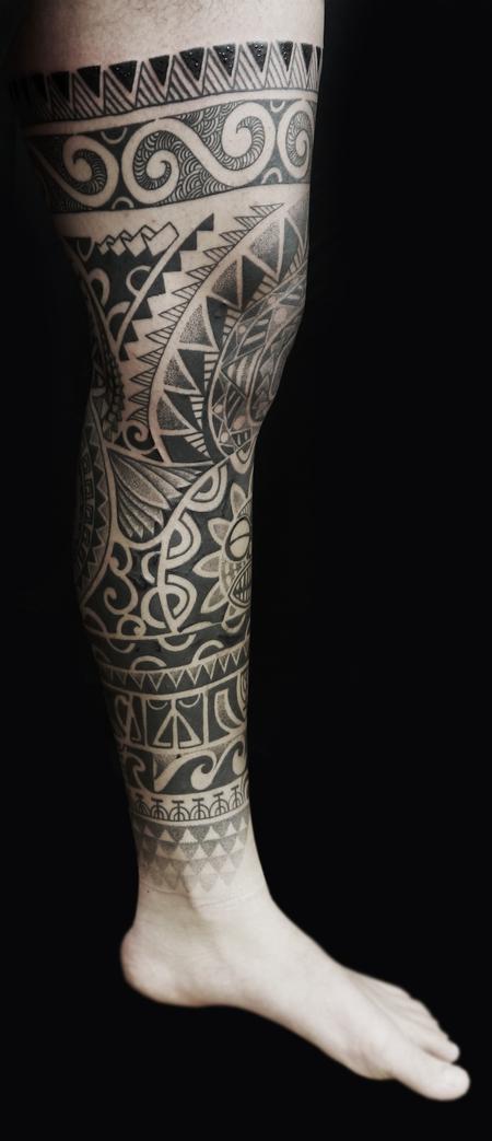Obi - dotwork maori polynesian fusion leg sleeve
