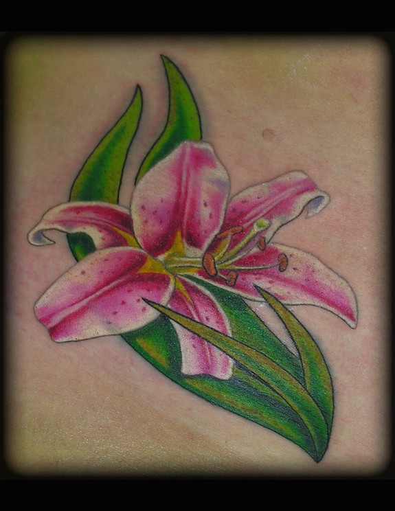 25 Realistic Lily Tattoo Designs for a Lifelike Touch