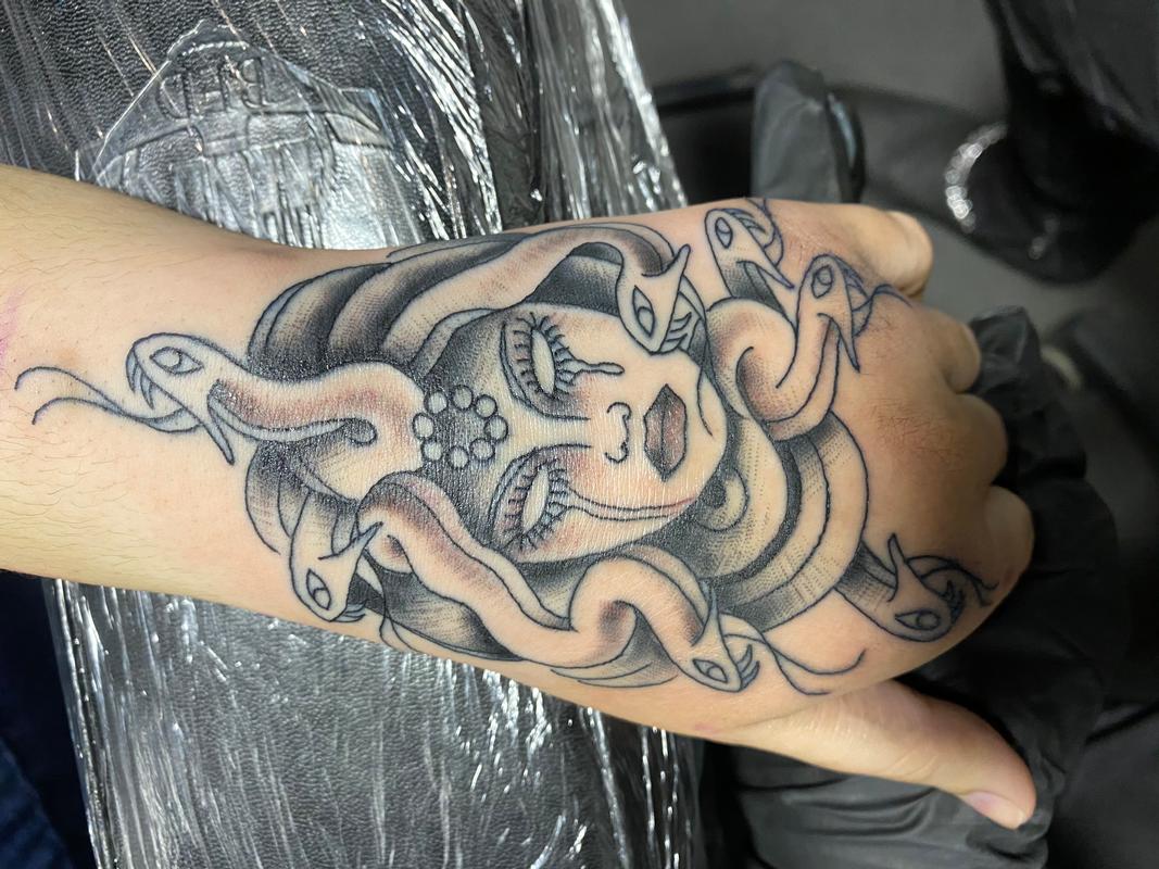 11 Medusa Hand Tattoo Ideas That Will Blow Your Mind  alexie