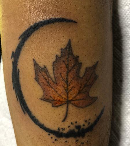 Tattoos - Maple Leaf - 134565
