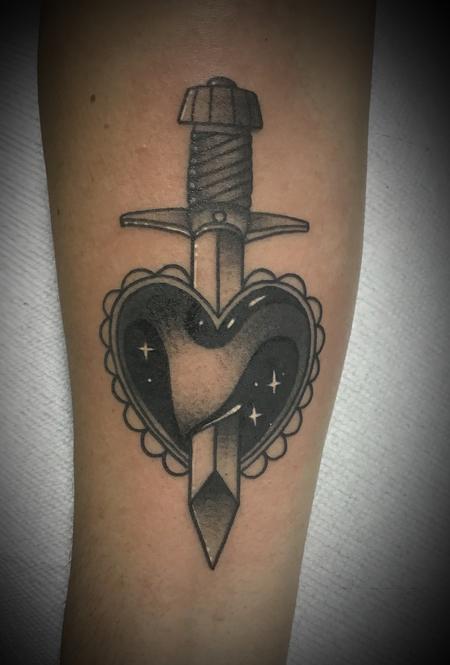 Tattoos - Heart and dagger - 141715