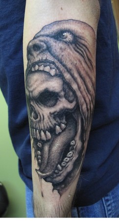 Tattoos - Skull-in-mouth - 45672