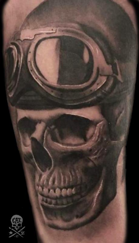 Pilot Skull by Daniel Rodriguez: TattooNOW