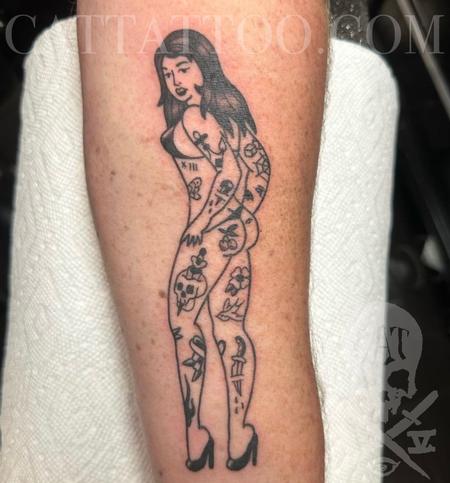 Tattoos - Tattooed Pin-up - 145577