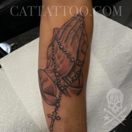 65 Images OF Praying Hands Tattoos  Way to God