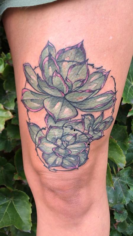 Tattoos - Leslie - 140852