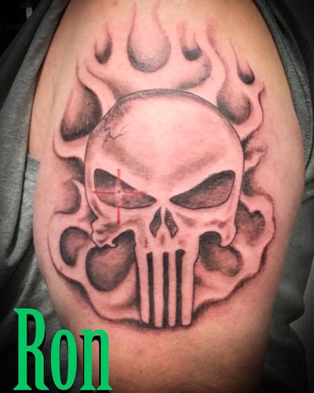 Tattoos - Skull with Target - 137254