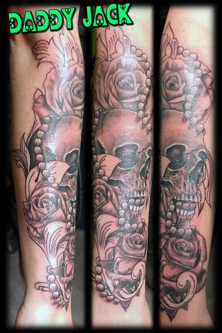 Tattoos - Skull & Roses with Pearls - 131603