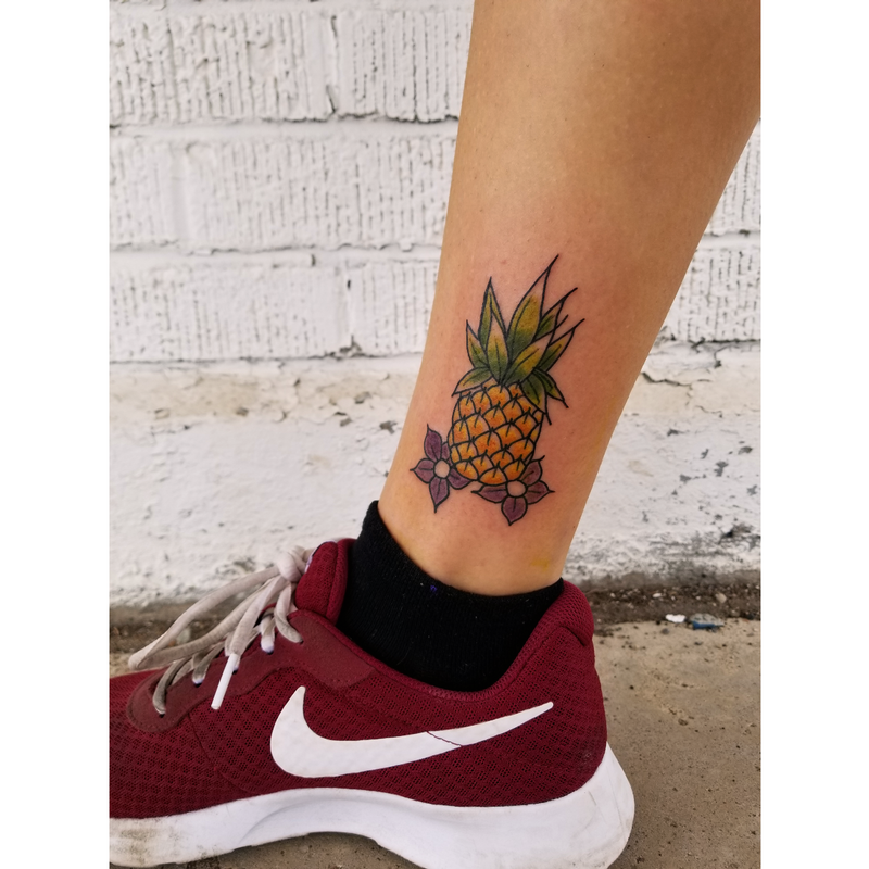 Premium Vector  Vintage pineapple tattoo vector design