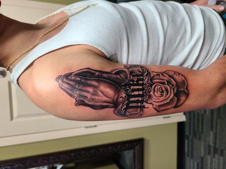 Tattoos - Praying Hands & Rose - 142720