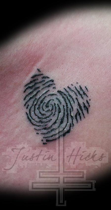 25 Special Fingerprint Tattoo Ideas  Tattoo Glee