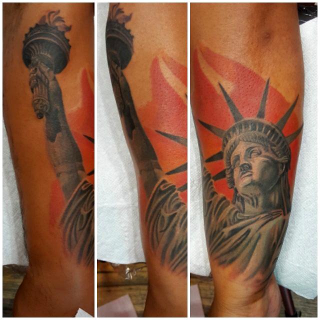 Statue of Liberty by Manny Almonte TattooNOW