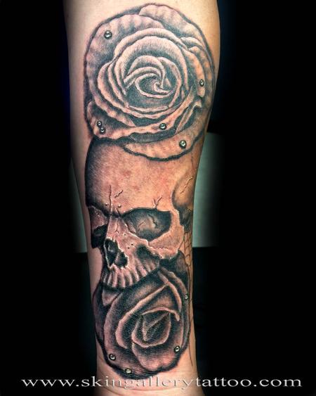 Tattoos - Black and Gray Skull and Roses - 117423