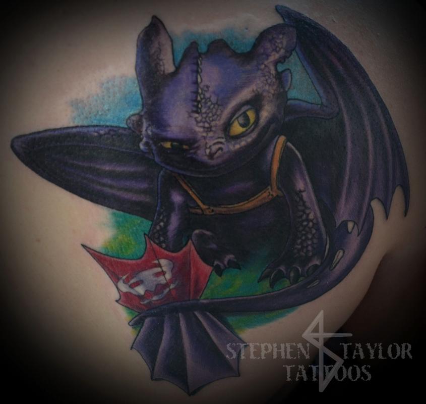 Curiosidades de CEATD  My first tattoo Toothless from httyd 2 Designed